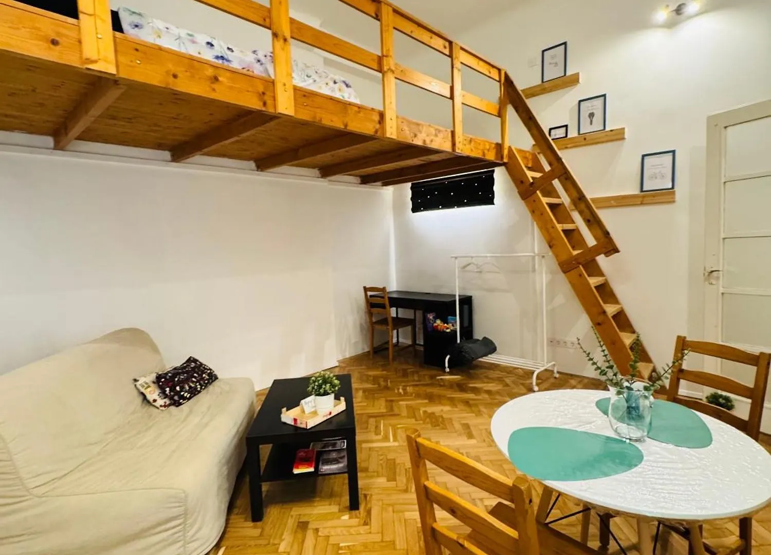 New! Heritage Heaven In The City Center Budapest 0*,  Ungern